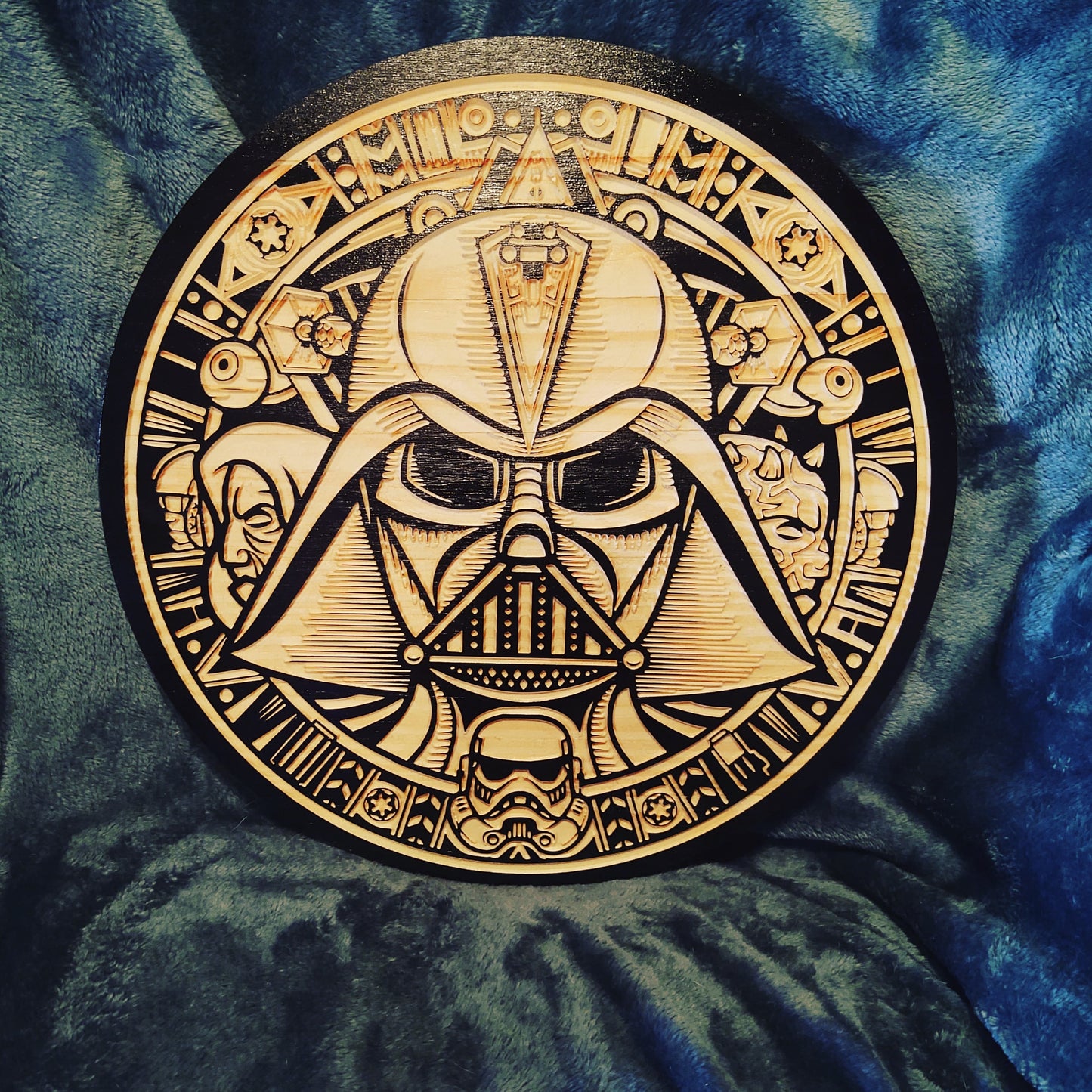Star Wars - Darth Vader - Engraved Circle Board